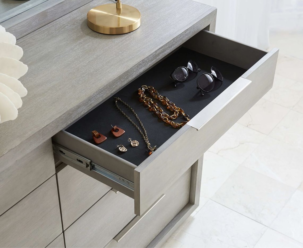 Oxford Dresser Mineral