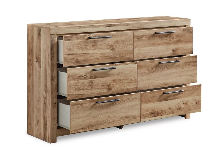 Hyanna Dresser