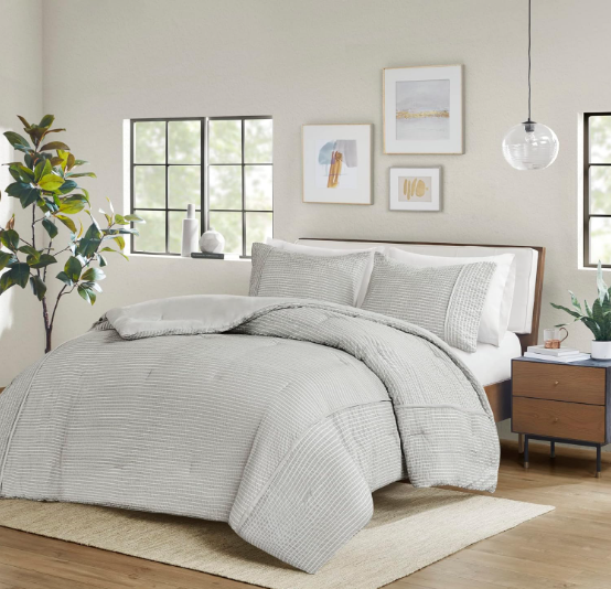 Apollo 3 Piece Striped Seersucker King Comforter Set Grey