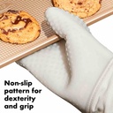 OXO Good Grips Silicone Oven Mitt Oat