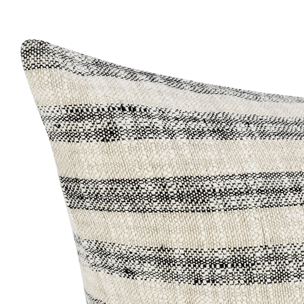 Linna Pillow 24in