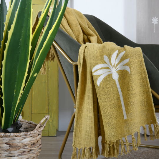 Casablanca Throw Curry 50x60in