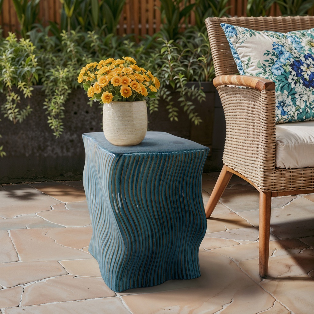 Corvallis Teat Garden Stool 19in